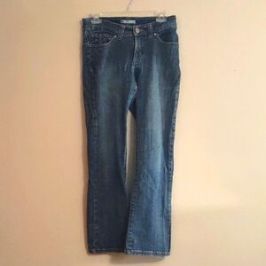 Lee Slender Secret size 6 petite medium wash jeans fleur de lis accents‎